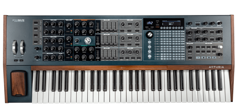 Novation Circuit Rhythm はどんな感じ？製品レビューと考察